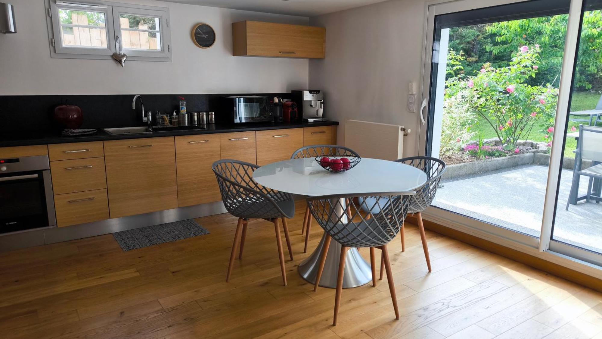 Tres Bel Appartement Avec Vue Sur Les Montagnes Saint Ismier Buitenkant foto